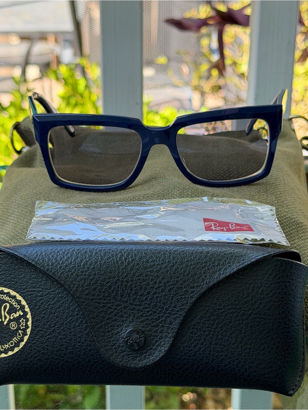 Ray-Ban Men’s Dark Blue Rectangular Sunglasses